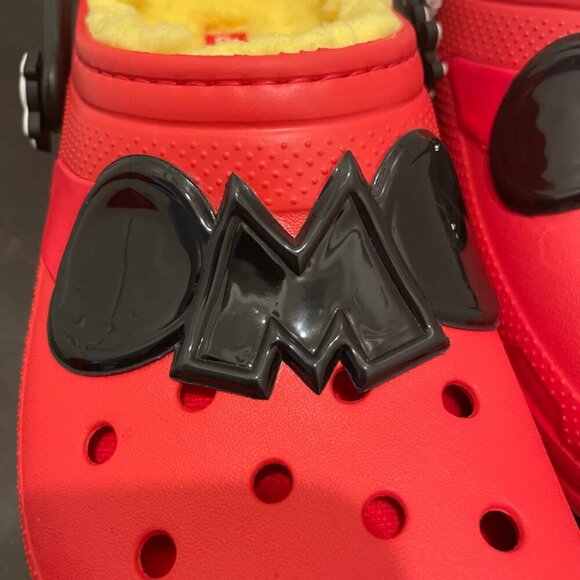 CROCS CLOG DISNEY MICKEY MOUSE SZ 5J RED YELLOW FUZZY LINED KAWAII ICONIC MICKEY - Picture 11 of 16